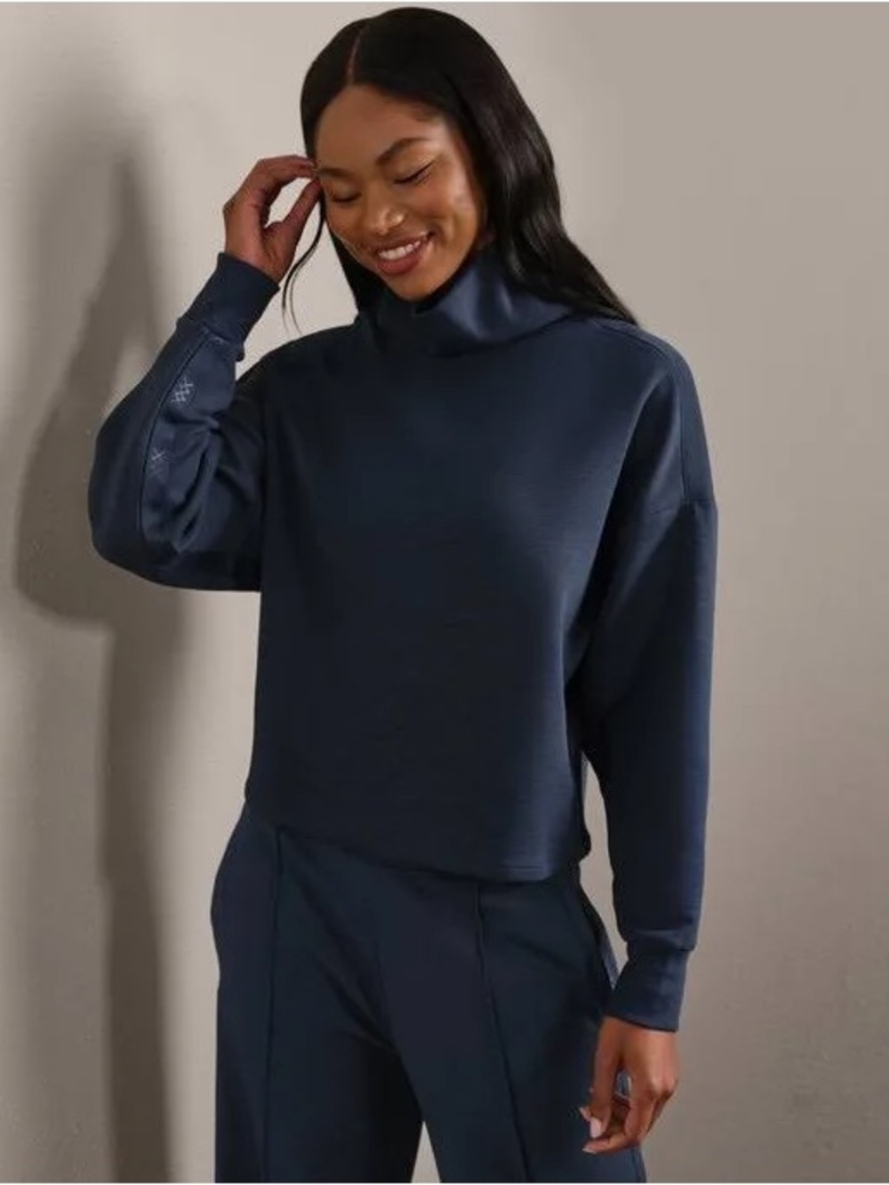 Rhone DreamGlow Mock Neck Navy Blue Size Small